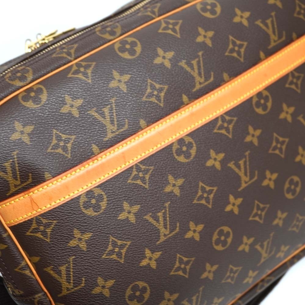 Louis Vuitton Reporter